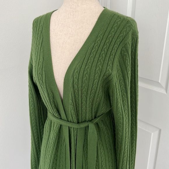 Gene Meyer 100% cashmere cardigan with belt green grass sz  large - Picture 3 of 10